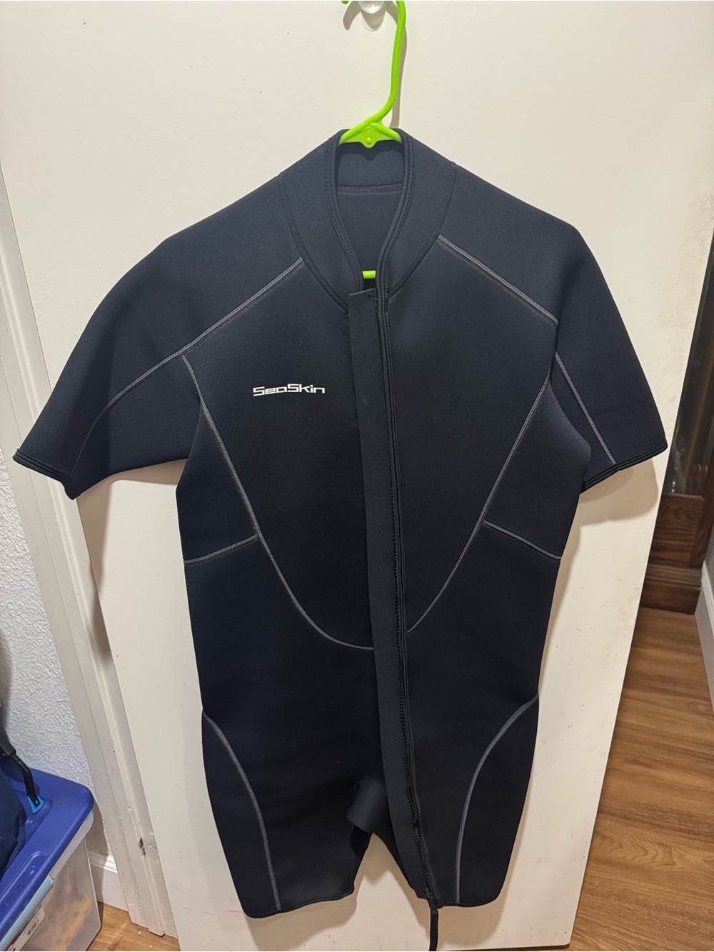 SeaSkin Men's Short-Sleeve Black Neoprene Swim Rash Guard